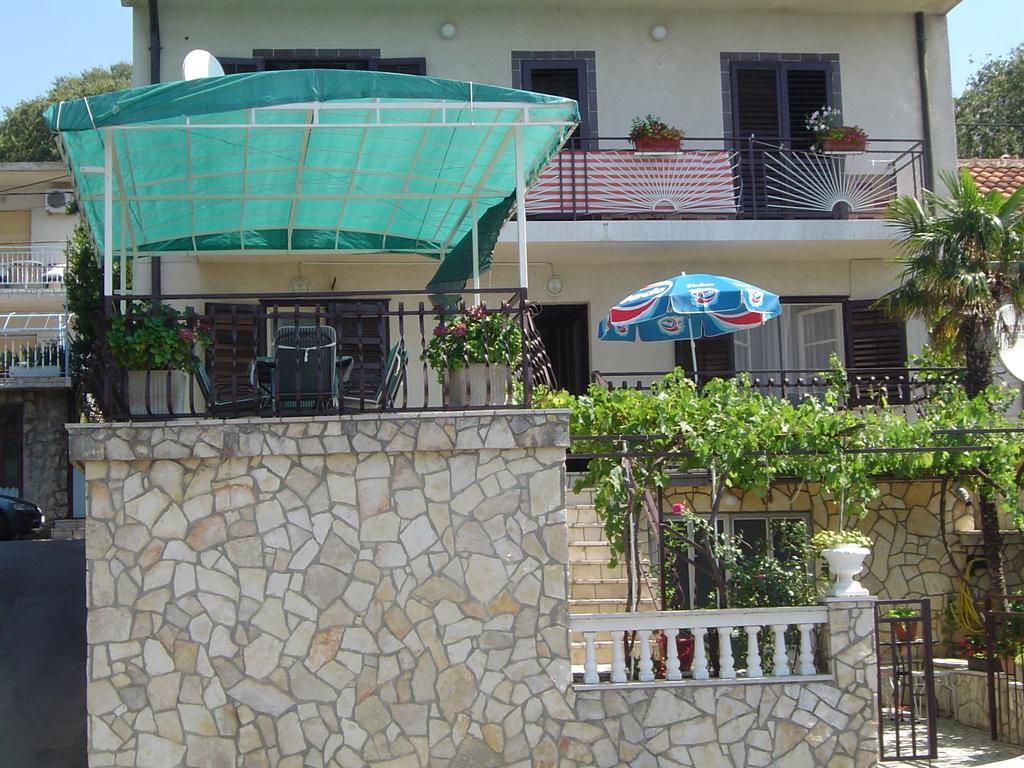 Apartment Ane Dramalj Rum bild